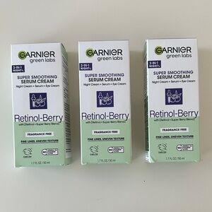 Garnier Green Labs Retinol-Berry Serum Cream - White and Green Design
